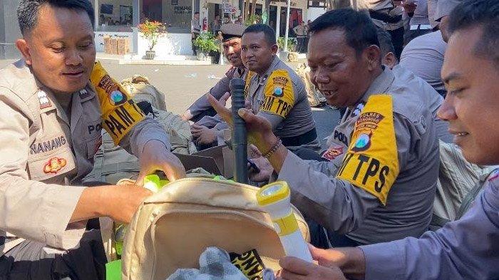 Intip Isi Ransel Anggota Polres Ponorogo Saat Amankan Pemilu, Tidak Seseram Yang Dibayangkan