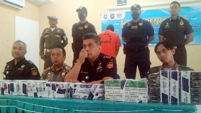 Penjual Rokok Ilegal di Situbondo Terancam Dikerangkeng Karena Tak Mampu Bayar Denda