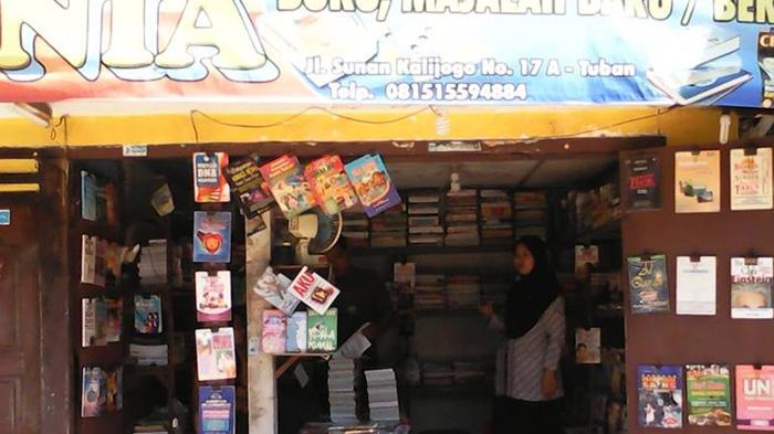 Nia dan Layanan Puas Penikmat Buku Tuban