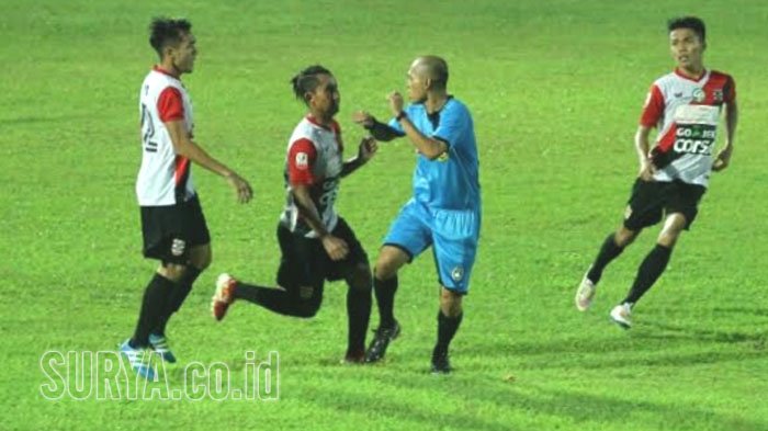 Terungkap, ternyata begini Awal Mula Kericuhan PSBK Vs Persewangi hingga Berbuntut Sanksi