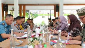 ATASI-MACET-Bupati-Ipuk-usai-Rapat-Koordinasi-bersama-jajaran-Forkopimda.jpg