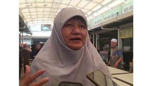 BERI-PENJELASAN-Anggota-DPR-RI-Reni-Astuti-ketika-dikonfirmasi.jpg