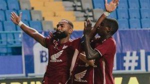 Bek-PSM-Makassar-Yuran-Fernandez-merayakan-gol-di-Liga-1-20242025.jpg