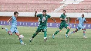 Biodata-Yan-Victor-Bek-Persebaya-yang-Jadi-Pahlawan-saat-Lawan-Rans-Nusantara-Catat-Clean-Sheet.jpg
