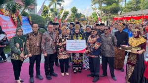 Bupati-Blitar-Rijanto-dalam-acara-peringatan-hari-ulang-tahun-ke-5-RSUD-Srengat.jpg