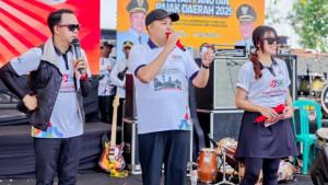 Bupati-Pasuruan-Rusdi-Sutejo-saat-Gebyar-Panutan-Pajak-Daerah-2025.jpg