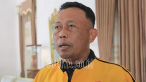 Bupati-Ponorogo-Sugiri-Sancoko-pakai-jaket.jpg