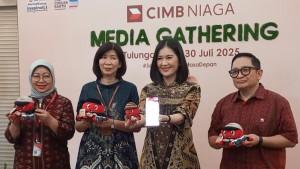 DIGITAL-BANKING-Head-of-Region-Jawa-Timur-CIMB-Niaga-Rhena-Octaria-dua.jpg