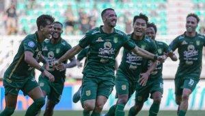 Dusan-Stevanovic-saat-merayakan-golnya-di-laga-Persebaya-vs-Arema-FC.jpg