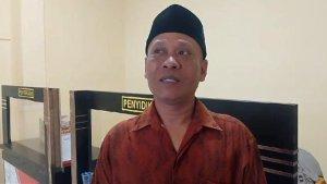 Edi-Siswanto-tetangga-korban-usai-dimintai-keterangan-oleh-penyidik-di-Polsek-Puger-Jember.jpg