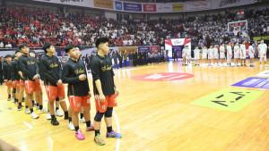FINAL-DBL-SURABAYA-Suasana-closing-ceremony-Final-Honda-DBL-with-Ko.jpg