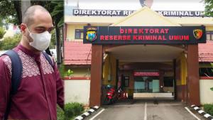 Ferry-Irawan-saat-akan-masuk-ke-Gedung-Ditreskrimum-Mapolda-Jatim-kanan.jpg