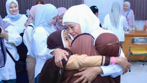 Gubernur-Jawa-Timur-Khofifah-Indar-Parawansa-menghadiri-World-Sight-Day-Jatim-2025.jpg