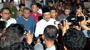 Gus-Ipul-saat-dikonfirmasi-awak-media-di-Jombang-Jatim.jpg