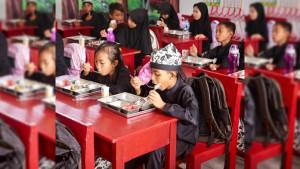 Hingga-saat-ini-tak-ada-laporan-kasus-keracunan-MBG-di-kabupaten-tersebut.jpg