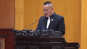 INGATKAN-POKIR-Juru-bicara-Fraksi-Gerindra-Yona-Bagus-Widyatmoko-saat-meny.jpg