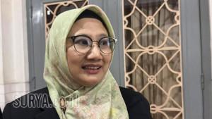 Ia-merupakan-dekan-perempuan-pertama-sepanjang-sejarah-FK-Unair.jpg