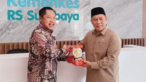 Ir-Warno-Hidayat-dan-Bambang-Haryo-Soekartono.jpg