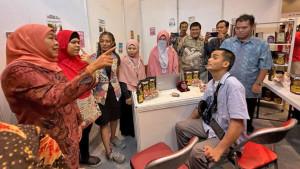 JOB-FAIR-INKLUSIF-Gubernur-Khofifah-Indar-Parawansa-membuka-Job-Fair-Inklusif-202.jpg
