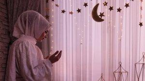 Jadwal-Puasa-Sunah-Bulan-Juni-2025-Tarwiyah-Arafah-Ayyamul-Bidh-dan-Hari-Tasyrik.jpg