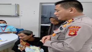 Joko-40-dan-Novi-Yanti-29-pasutri-tunawisma-di-Palembang-dibantu-oleh-AKP-Sutiyoso.jpg