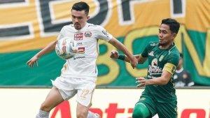 Kapten-Persebaya-Surabaya-Reva-Adi-Utama-saat-melawan-Persija-Jakarta.jpg