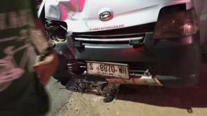 MOTOR-TABRAK-MOBIL-Polisi-saat-mendatangi-lokasi-kece.jpg
