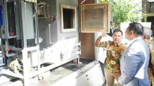 Menparekraf-Teuku-Riefky-Harsya-meninjau-Mobile-Water-and-Incinerator.jpg