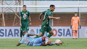 Oktafianus-Fernando-saat-tampil-di-laga-Rans-Nusantara-FC-vs-Persebaya-Surabaya.jpg