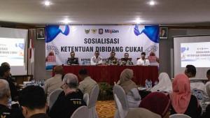 PEREDARAN-ROKOK-ILEGAL-Kegiatan-sosialisasi-ketentuan-di-bida.jpg