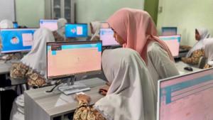 PIJAR-SEKOLAH-Para-siswa-saat-mulai-pembelajaran.jpg