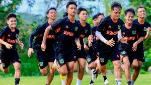 Para-punggawa-Persekabpas-Pasuruan-saat-berlatih-untuk-persiapan-Liga-Nusantara.jpg