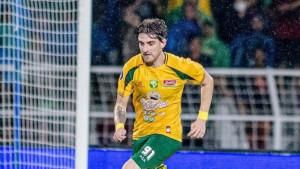 Pemain-Persebaya-Surabaya-serba-bisa-Dejan-Tumbas.jpg