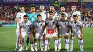 Pemain-Timnas-Indonesia-saat-berbaris-sebelum-pertandingan-di-Piala-Asia-2023.jpg