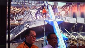 Penayangan-video-live-ini-dilakukan-di-Posko-Basarnas-di-Sidoarjo.jpg