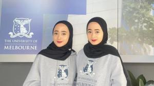Perjuangan-Devi-dan-Desi-si-Kembar-Anak-Buruh-Tani-dari-Banyuwangi-Berhasil-Lolos-LPDP-ke-Australia.jpg