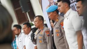 REWARD-AND-PUNISHMENT-Kapolrestabes-Surabaya-Kombes-Pol-Luthfie-Sulistiawan-s.jpg