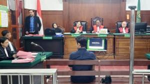 SIDANG-DAKWAAN-Salim-Fahri-Abubakar-owner-UD-Asia-saat-menjalani-sida.jpg