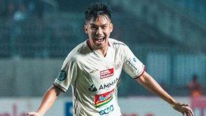Selebrasi-Witan-Sulaeman-usai-membobol-gawang-Persebaya-Surabaya-di-Stadion-Gelora.jpg