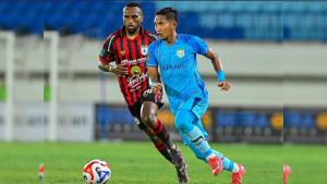 Senin-6102025-malam-Laga-berakhir-1-2-untuk-Persipura.jpg
