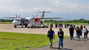TAMBAH-JADWAL-PENERBANGAN-Pesawat-ATR-72-berkapasitas-72-orang-penu.jpg