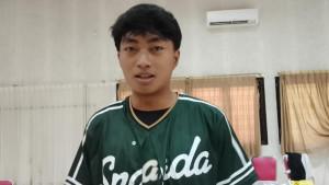 TAMPIL-DI-DBL-JEMBER-Firmansyah-Budiarto-pemain-basket-SMAN-2-Jem.jpg