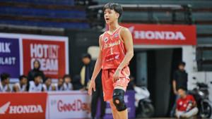 TAMPIL-GEMILANG-Nicholas-Kenzo-Wiyanto-pemain-muda-SMA-St.jpg
