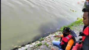 Tim-Inafis-melakukan-olah-TKP-wanita-asal-Nganjuk-tewas-mengapung.jpg