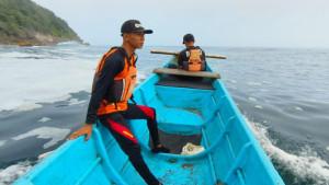 Tim-gabungan-melakukan-pencairan-delapan-nelayan-hilang.jpg
