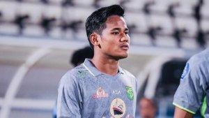 Toni-Firmansyah-saat-memperkuat-Persebaya-Surabaya-di-Liga-1.jpg