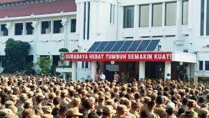 Wali-Kota-Surabaya-Eri-Cahyadi-menggelar-operasi-pemberantasan-juru-parkir-liar.jpg