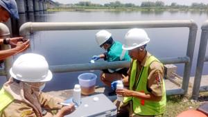 air-Sungai-Bengawan-Solo-berubah-menjadi-cokelat.jpg