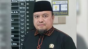 anggota-Komisi-D-DPRD-Surabaya-Johari-Mustawan-1992025.jpg