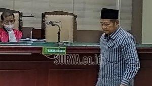 antan-Bupati-Sidoarjo-dua-periode-Saiful-Ilah-74-terdakwa-usai-vonis.jpg